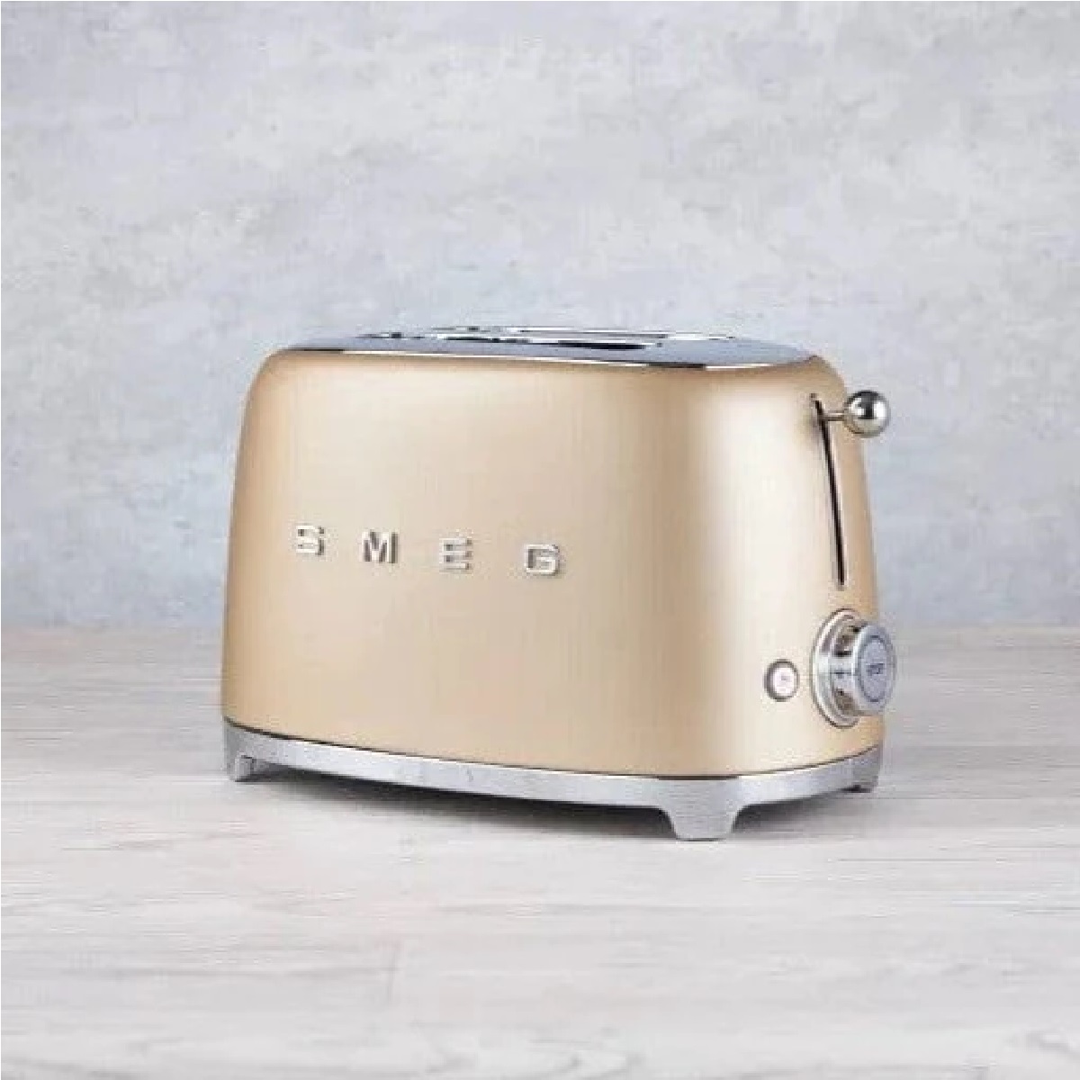 SMEG TSF01CHM CHAMPAGNE MATT 2 SLICE TOASTER - Stax